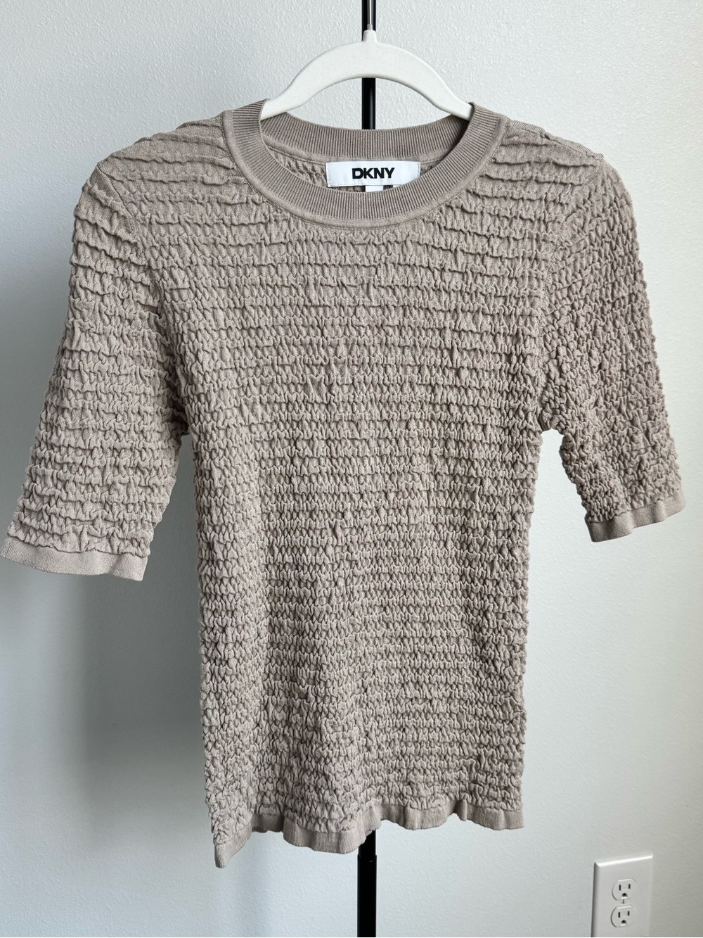 DKNY Trench Textured Knit Short Sleeve Crew Neck Smocked Sweater Top - Size S